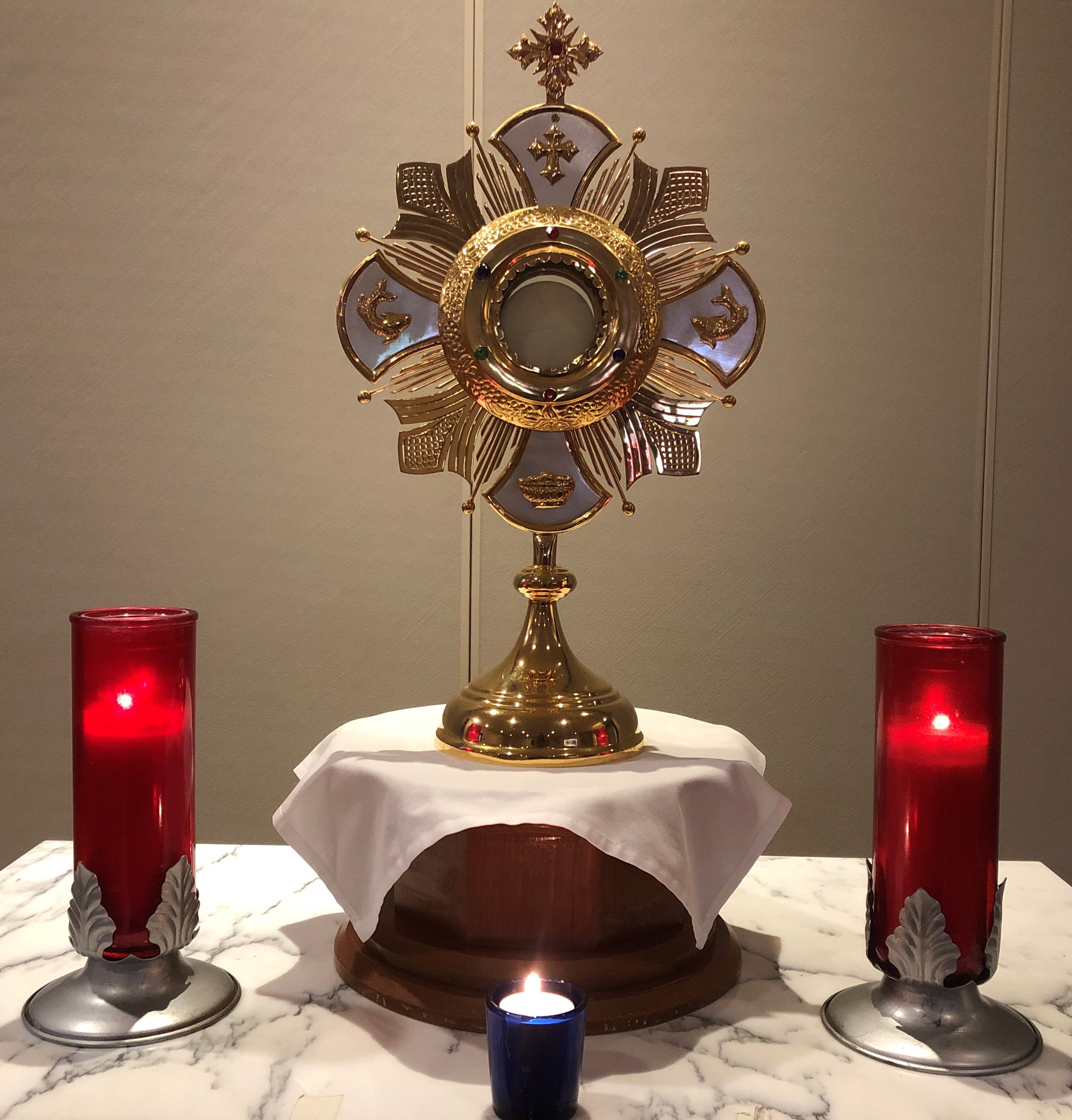 Blessed Sacrament1